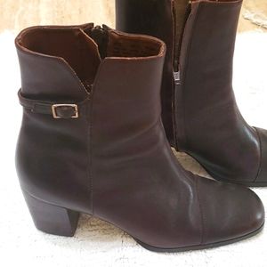 Karen Scott size 9.5 dark brown